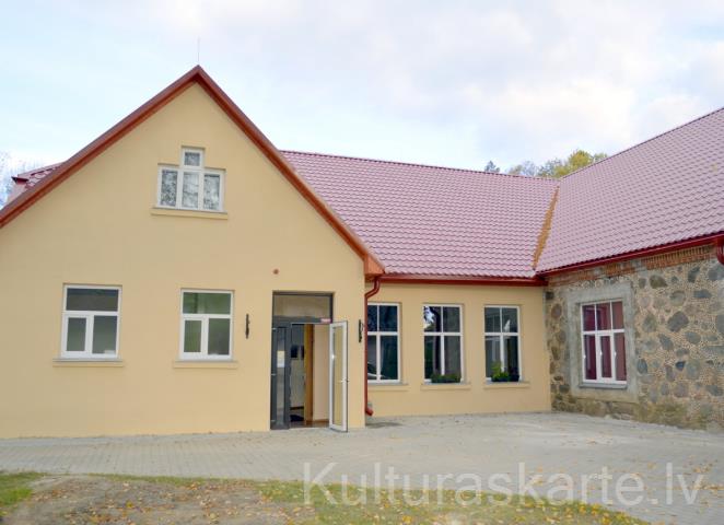 Kauguru kultūras nams